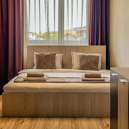 New! Sunny For 2 Balcony & Free Parking *