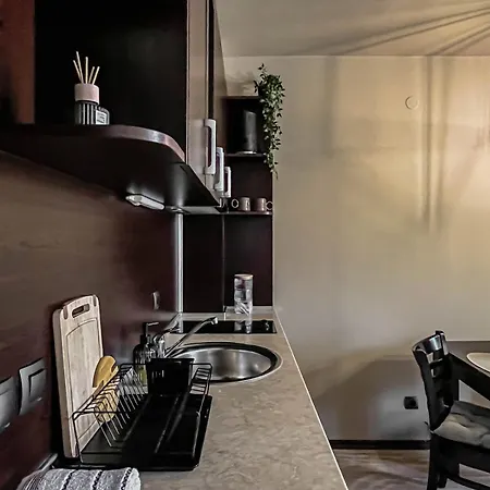 New! Sunny For 2 Balcony & Free Parking Apartamento